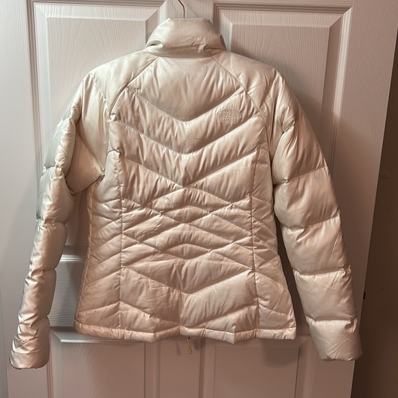 The north face women’s Aconcagua puffer Jacket white size medium - Picture 2 of 5